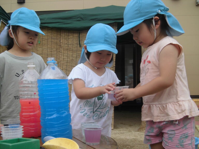 水遊びでどんなことができるかな？（4歳児）