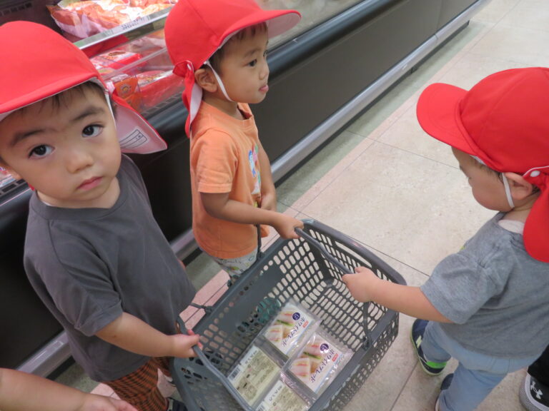 あめ組初めてのお買い物(2歳児）