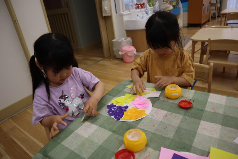 色んな色のパラバルーン！（4歳児）