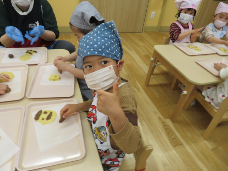 「どんな形にしようかな？」①（３歳児）